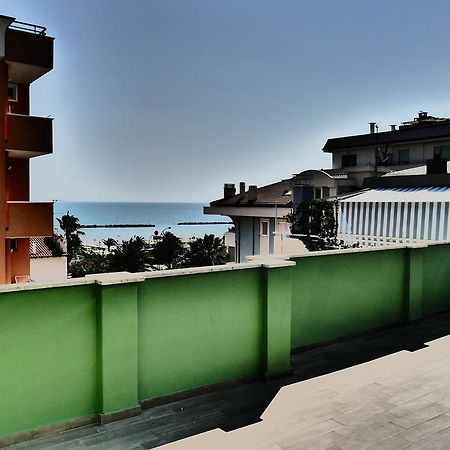 Hotel Désirée San Benedetto del Tronto Exterior foto