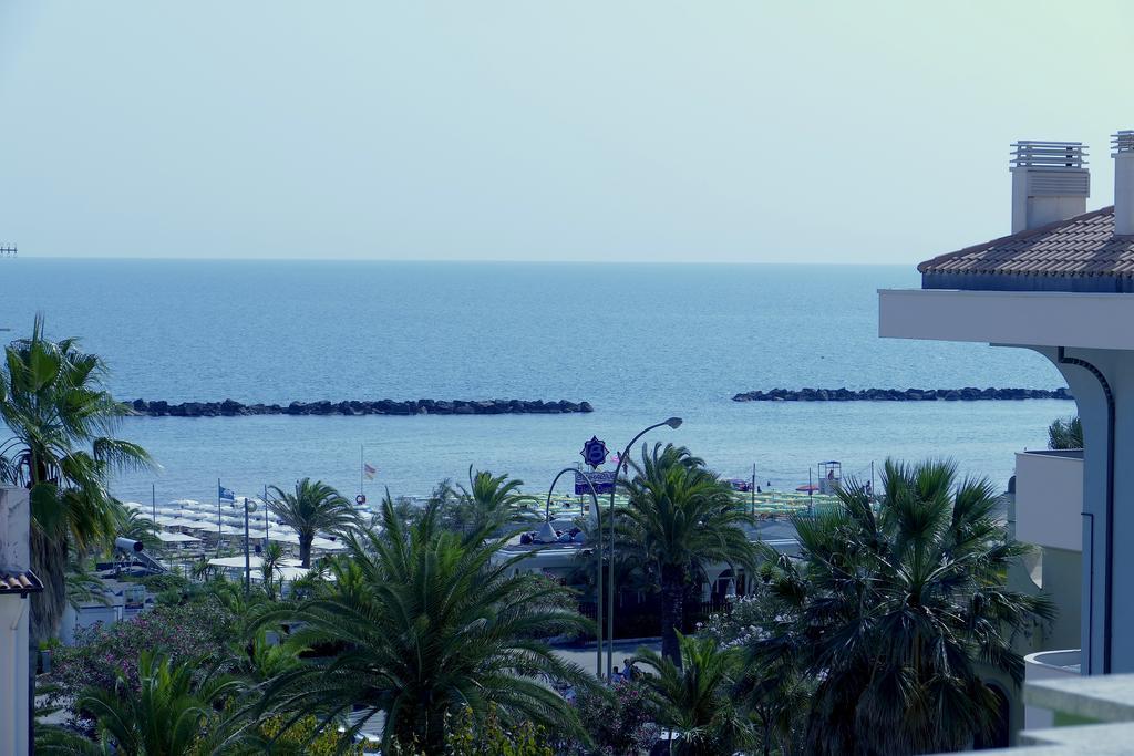 Hotel Désirée San Benedetto del Tronto Exterior foto