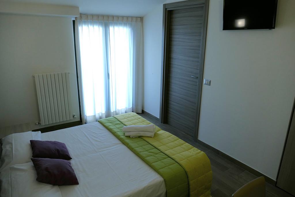 Hotel Désirée San Benedetto del Tronto Exterior foto